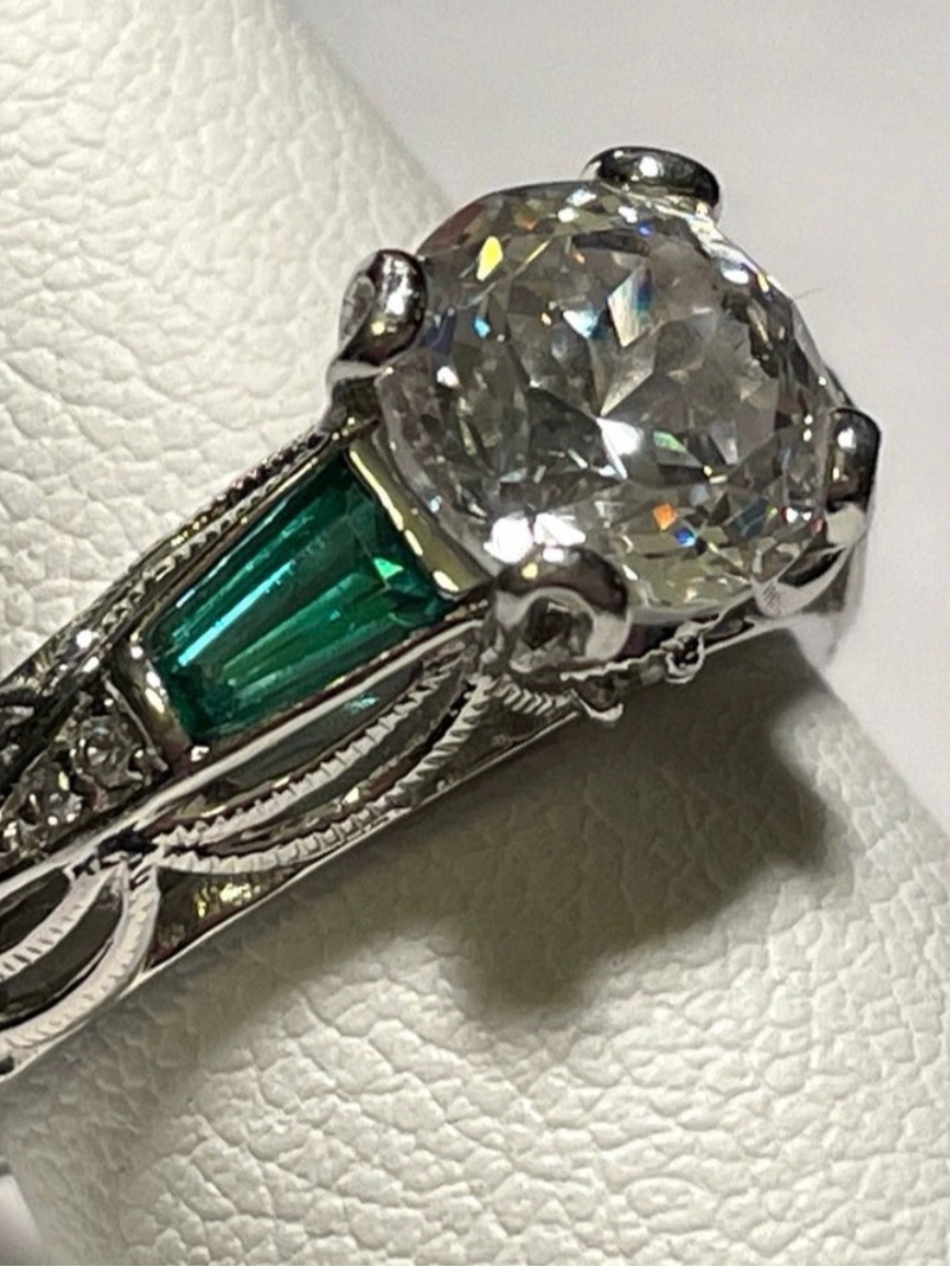 Tacori 3 Ct Solitaire Ring - Emerald Accents - Ss, Size 8